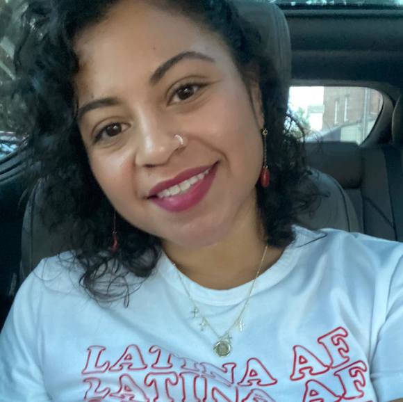 Meet your Posher, Lorena - Picture 1 of 1